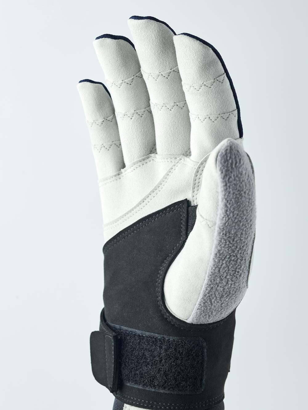 XC Ergo Grip Shark 5-finger in the color Navy/light grey (5 of 5)