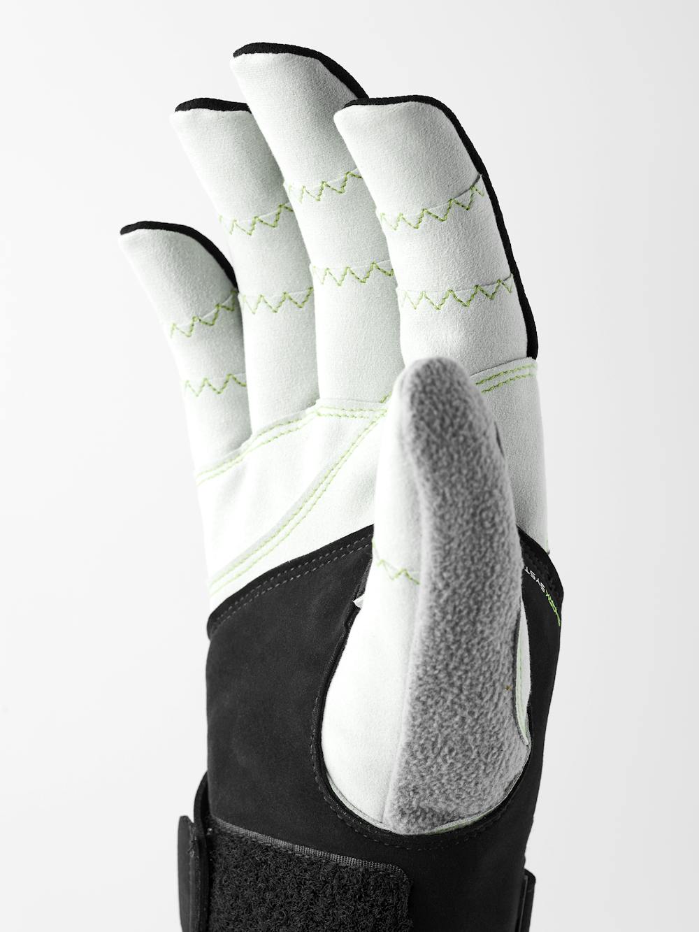 XC Ergo Grip Shark 5-finger in the color Black & Light grey (2 of 5)