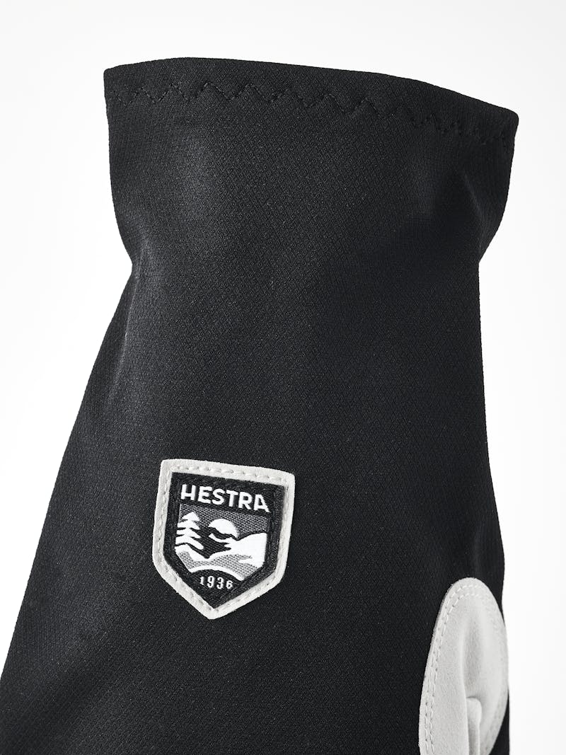 XC Over Mitt i färgen Svart (5 av 6)