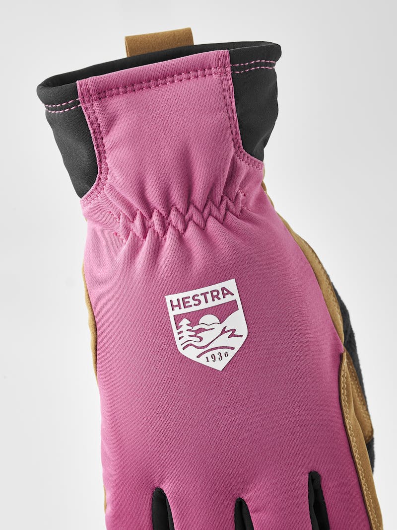 Women´s XC Primaloft 5-finger in the color Cerise/tan (2 of 5)