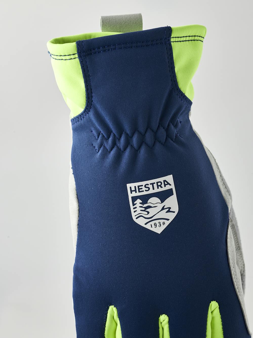 Women´s XC Primaloft 5-finger in the color Navy/light grey (2 of 5)