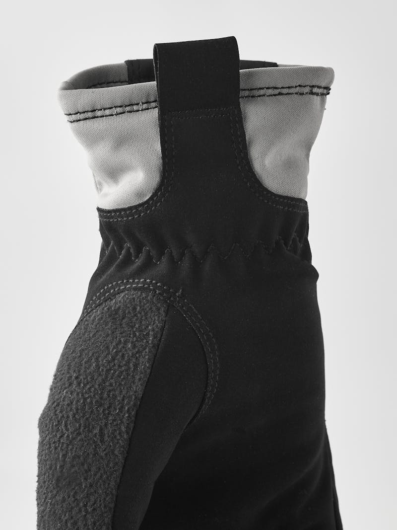 Women´s XC Primaloft 5-finger in the color Black (3 of 5)