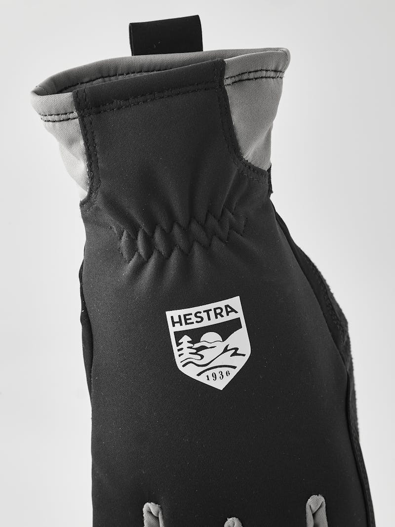 Women´s XC Primaloft 5-finger in the color Black (4 of 5)