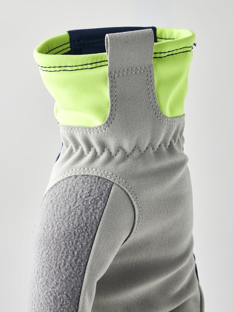 Women´s XC Primaloft 5-finger in the color Navy/light grey (5 of 5)
