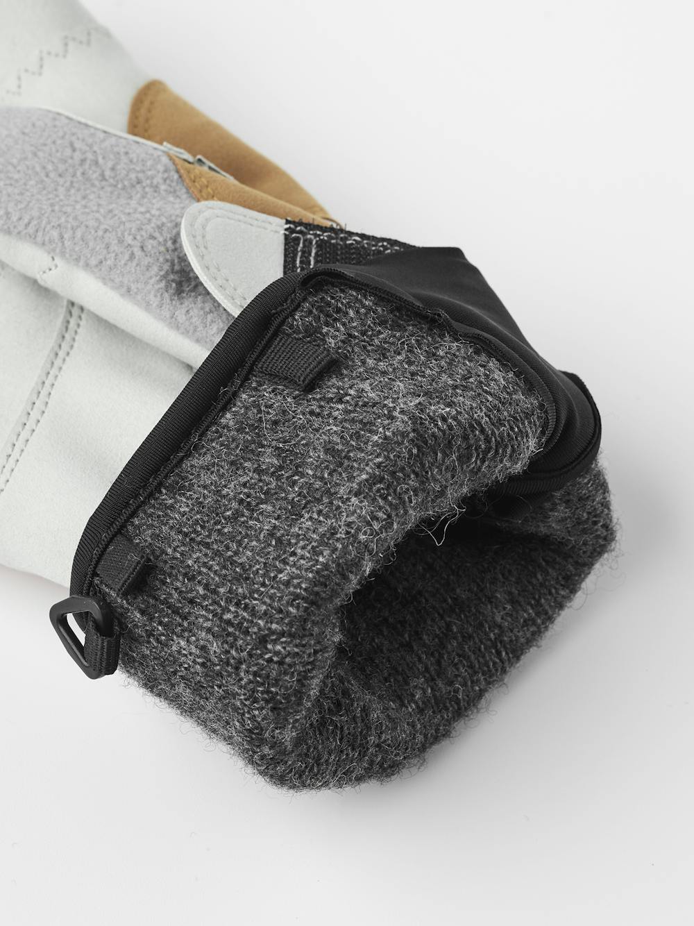 Ergo Grip Wool Touring 5-finger in the color Red/light grey (5 of 6)