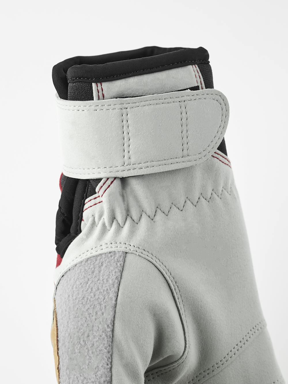 Ergo Grip Wool Touring 5-finger in the color Red/light grey (6 of 6)