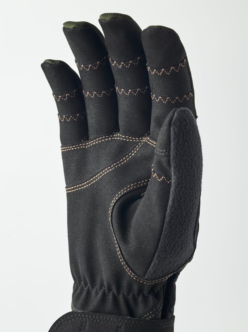 Ergo Grip Wool Touring 5-finger i färgen Dark forest & svart (5 av 6)