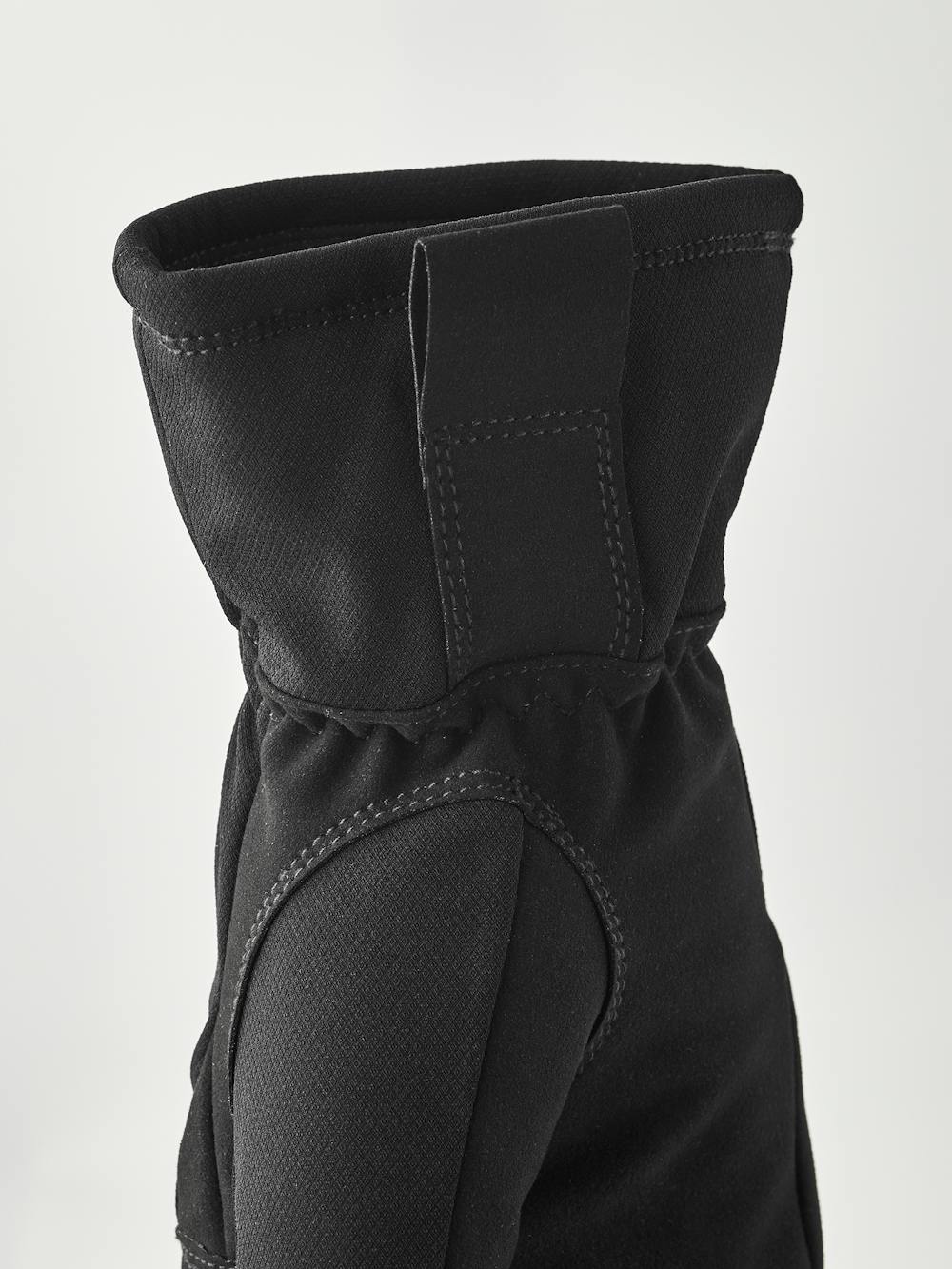 XC Tracker Mitt in the color Black (2 of 5)