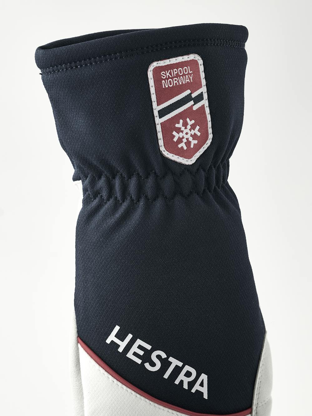 XC Tracker Mitt in the color Navy (4 of 5)