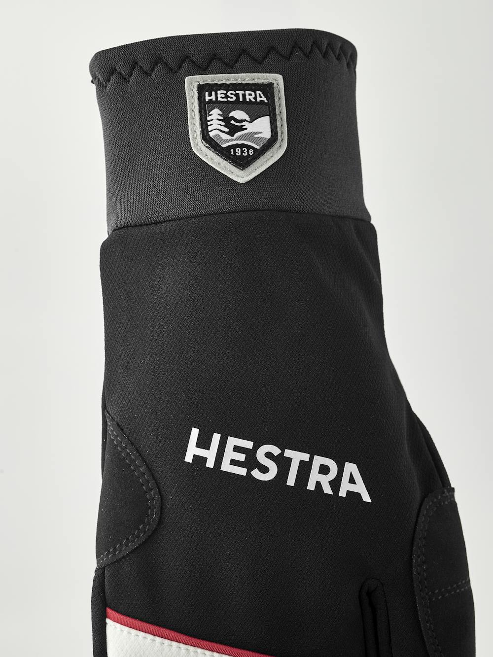 XC Tracker 3-finger in the color Black (4 of 5)