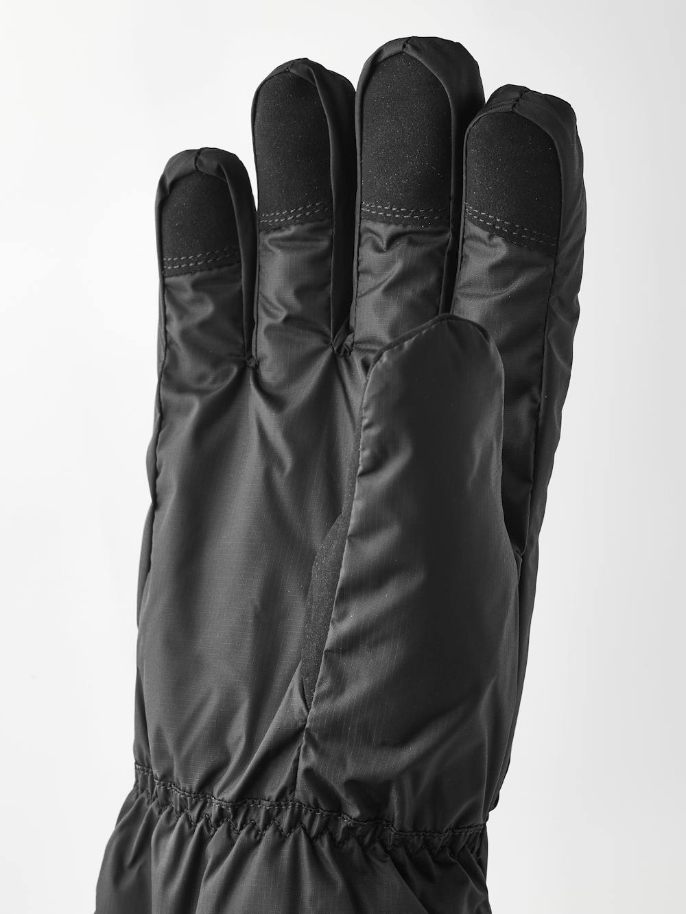 Expedition Liner 5-Finger in the color Black (5 of 5)