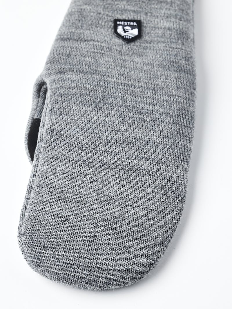 Gravita Merino Liner Mitt in the color Grey (4 of 6)