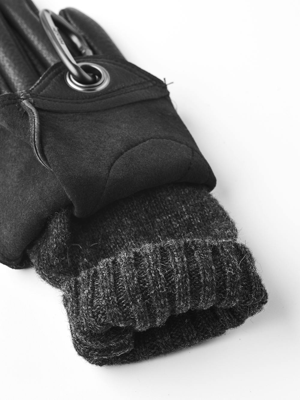 Amber in the color Black (2 of 6)