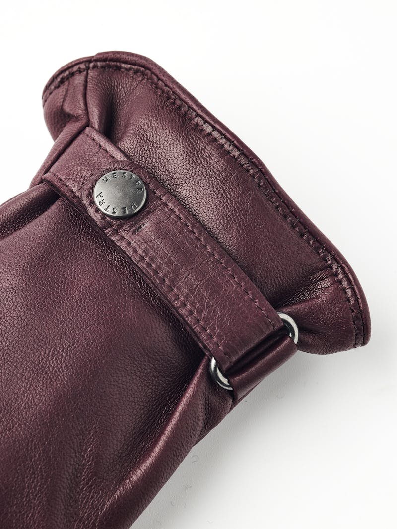 Menja in the color Bordeaux (2 of 6)