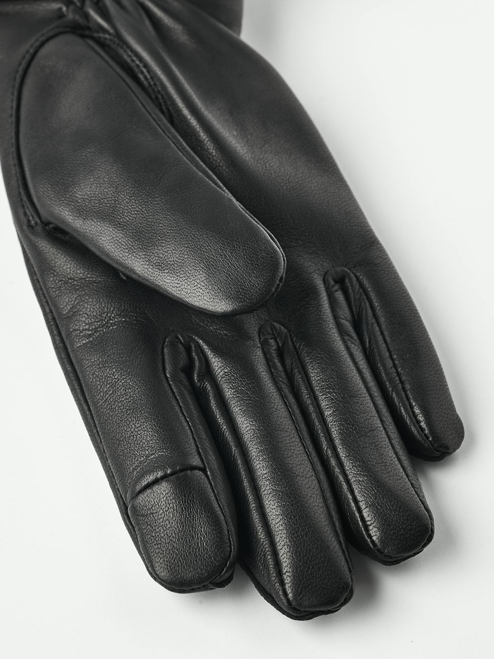 Menja i färgen Svart (6 av 6)