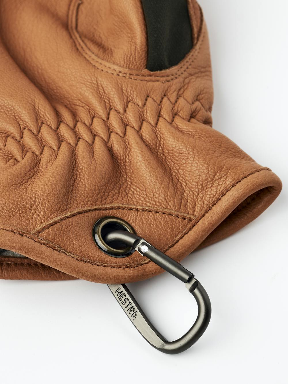 Gneis i färgen Dark forest (5 av 6)