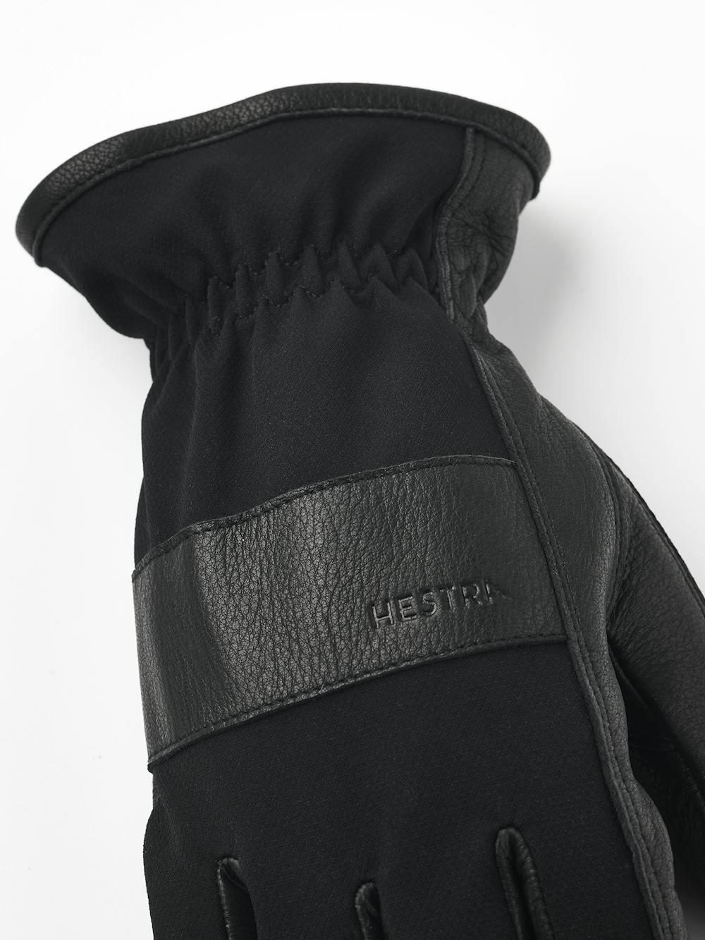 Gneis i färgen Svart (4 av 5)