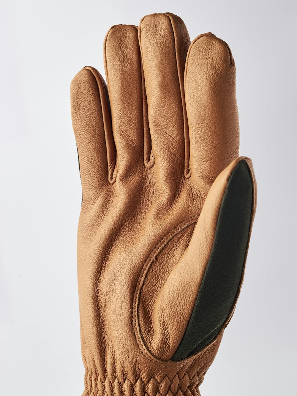 Gneis i färgen Dark forest (3 av 6)