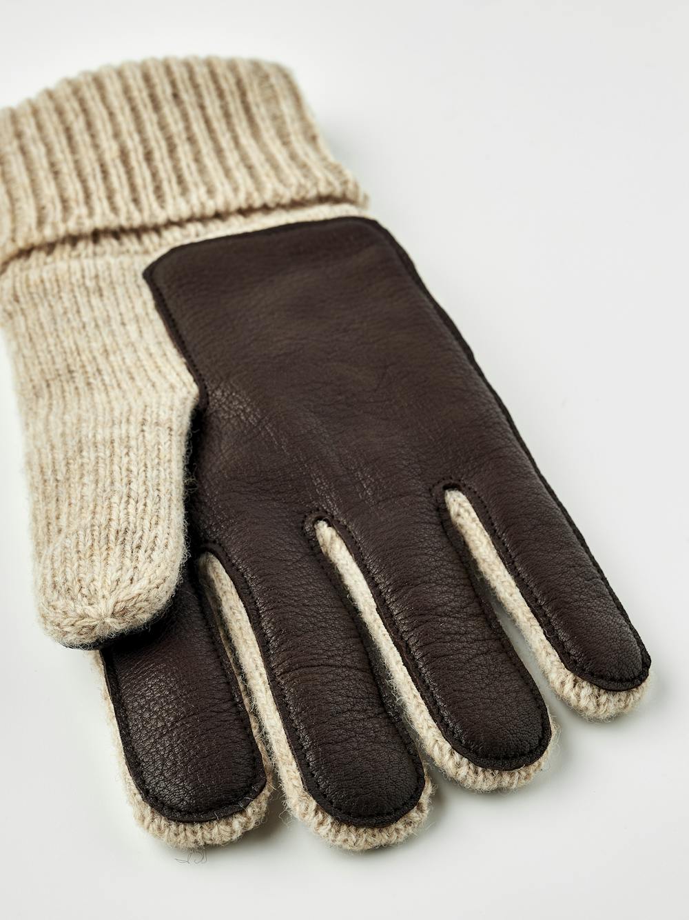 Raggwool Deer in the color Beige (3 of 4)