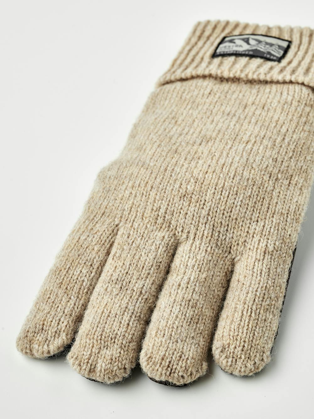 Raggwool Deer in the color Beige (4 of 4)