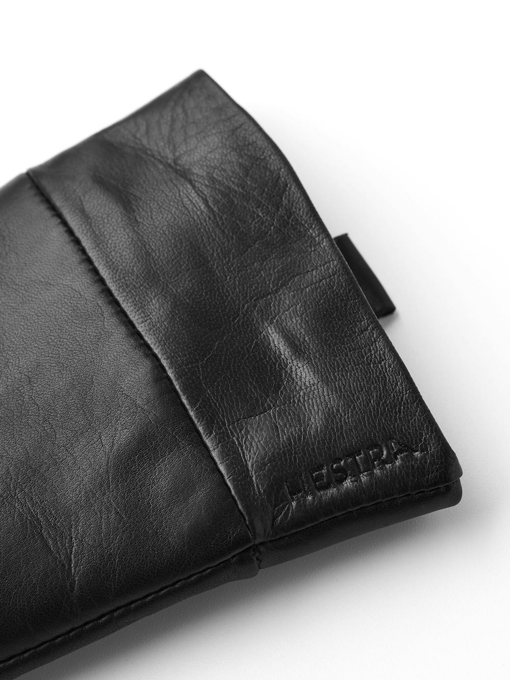 Diana in the color Black (2 of 6)