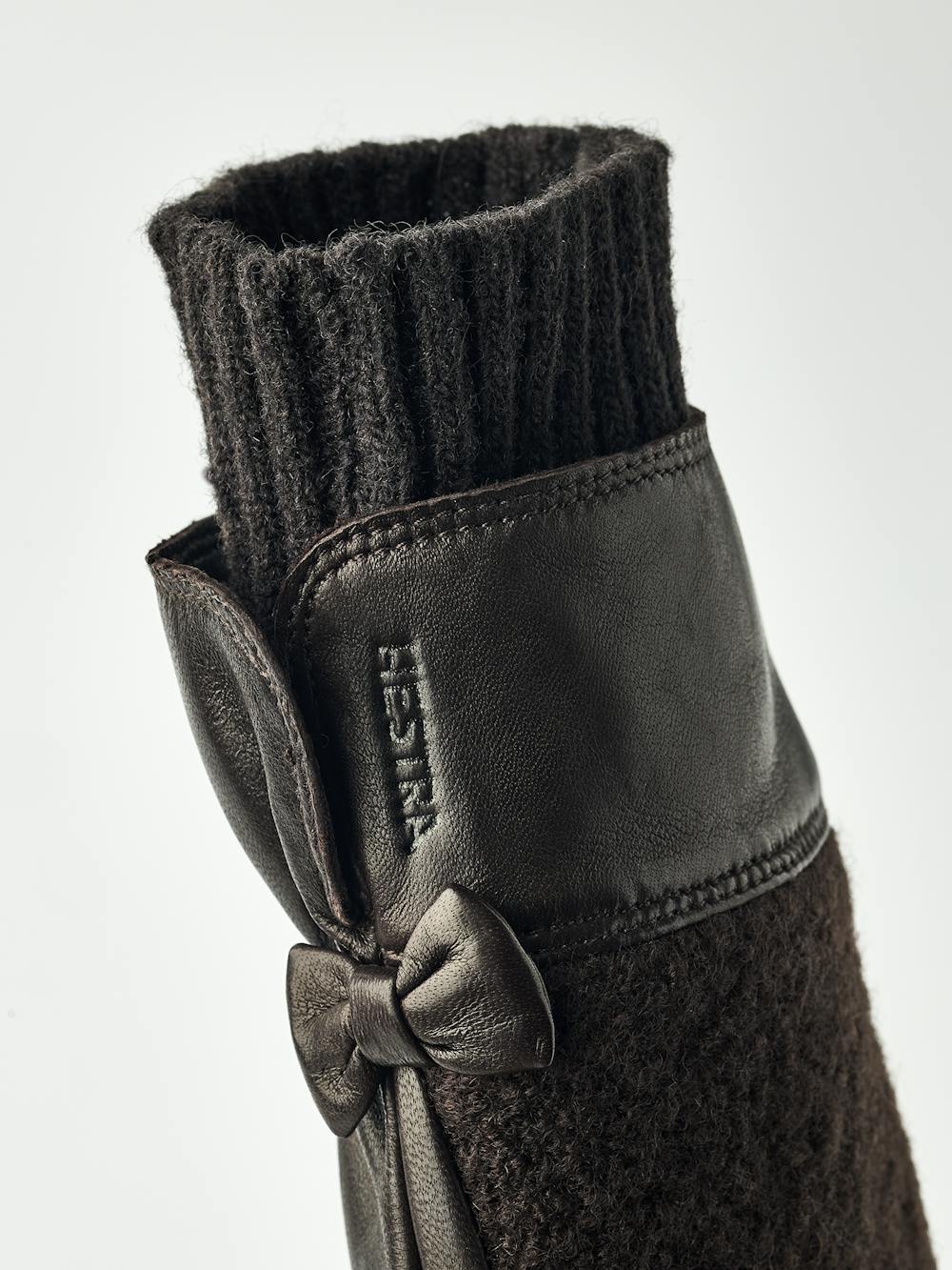 Millie Mitt in the color Espresso (4 of 5)