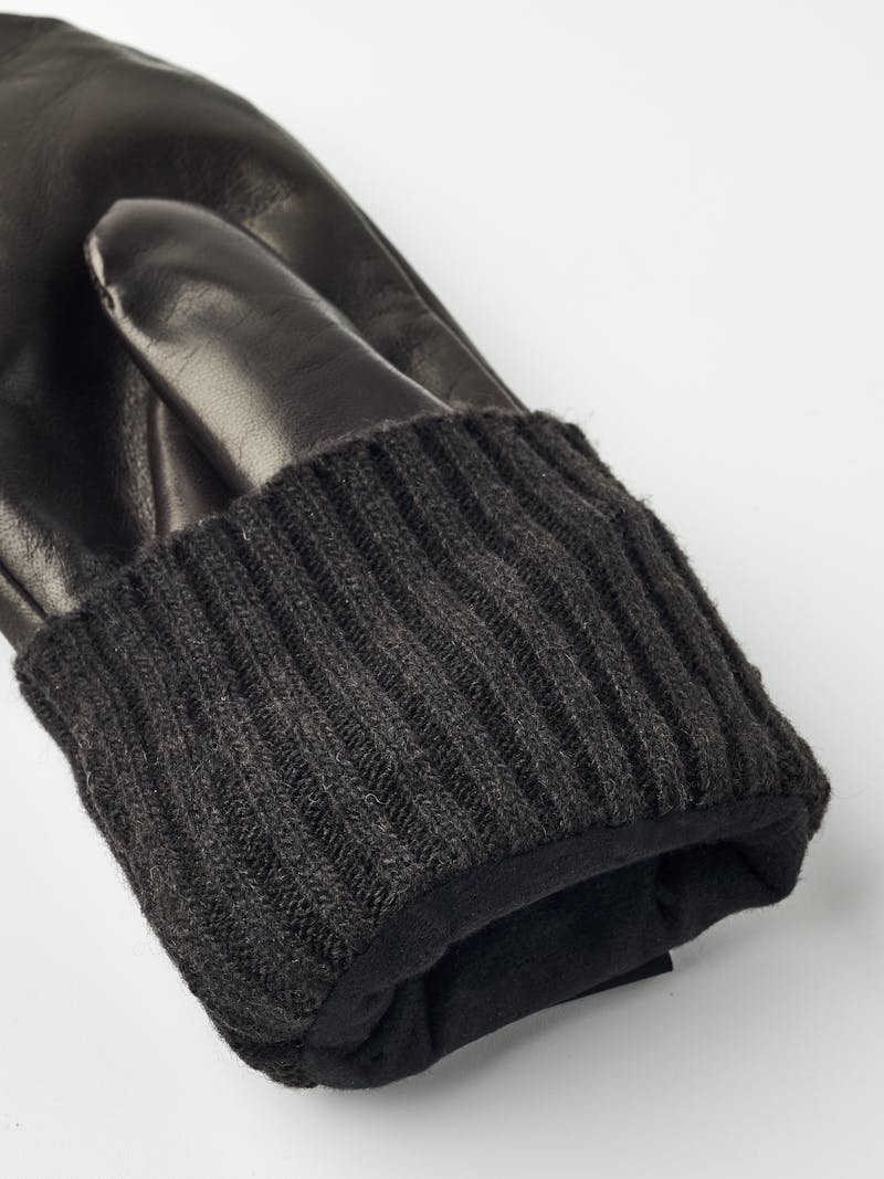 Millie Mitt in the color Espresso (5 of 5)