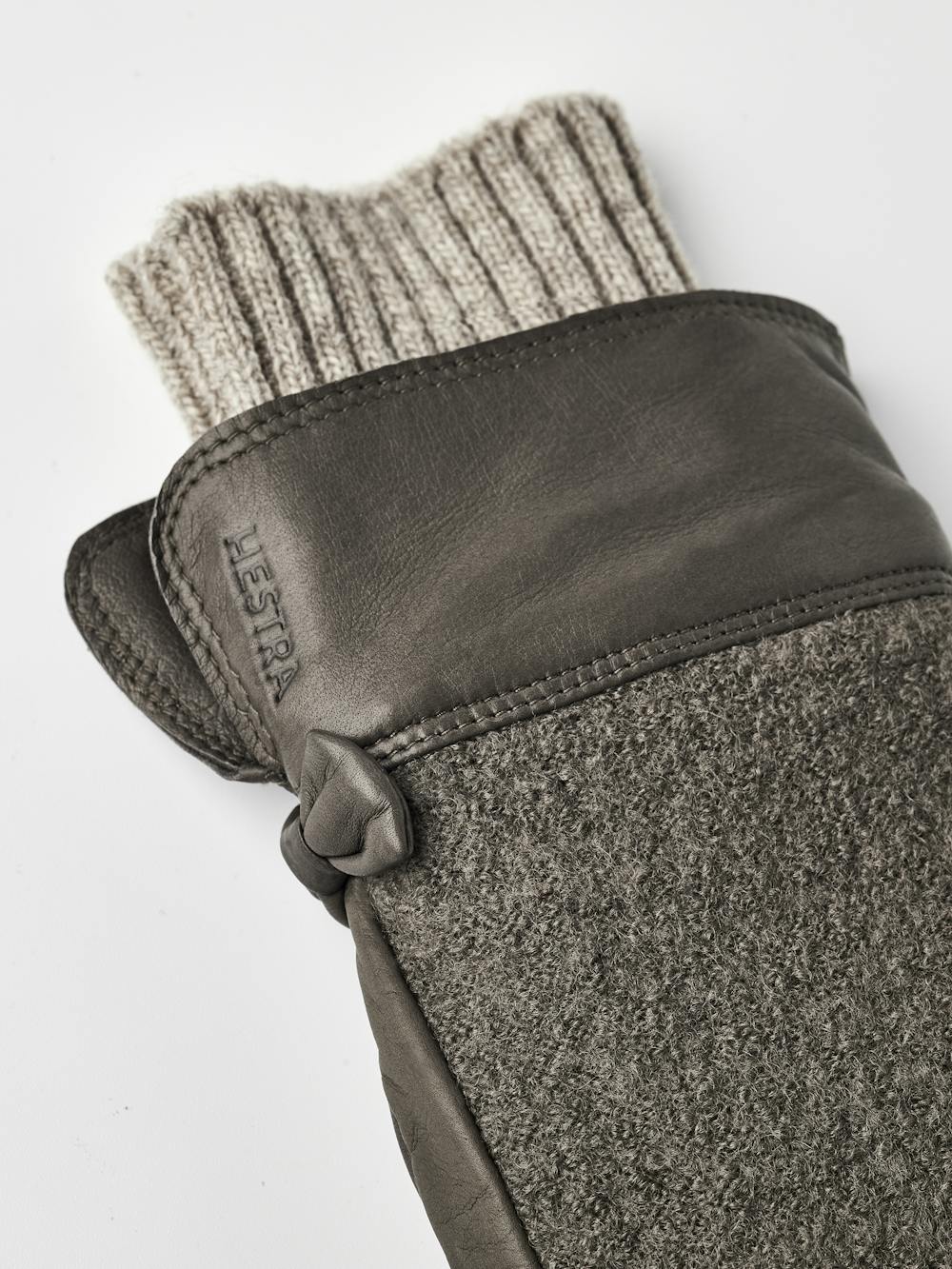 Millie Mitt in der Farbe Lehmfarben (2 oder 5)