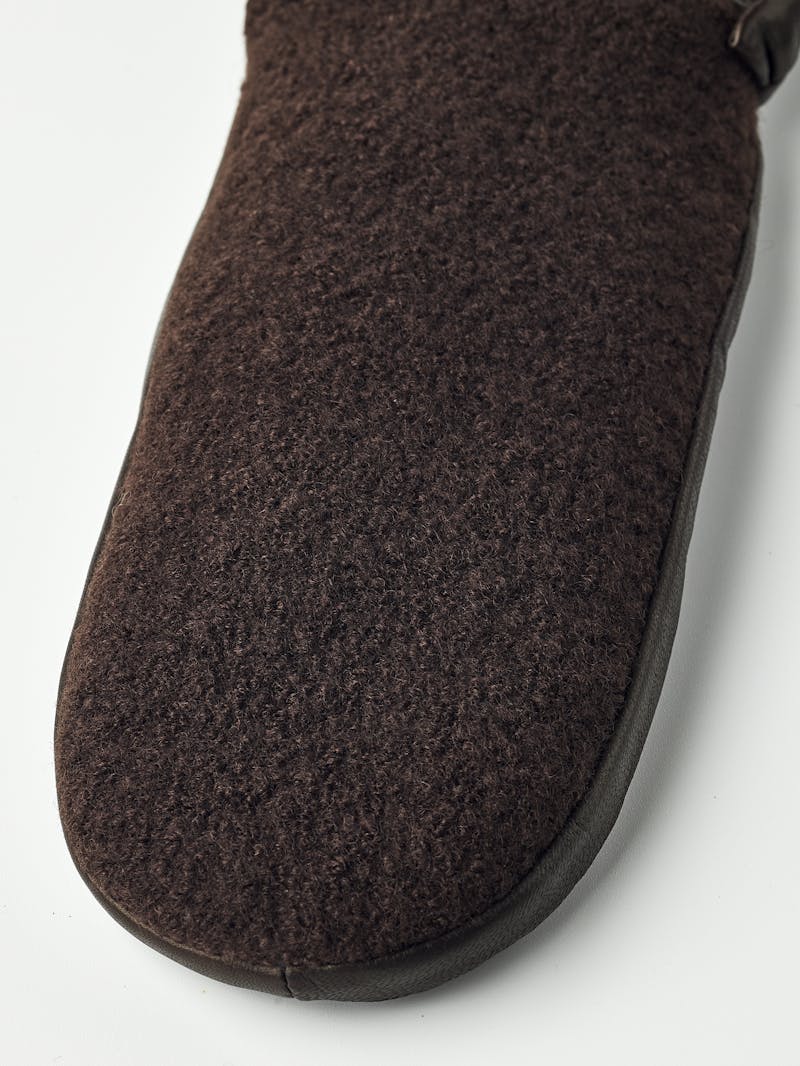 Millie Mitt in the color Espresso (3 of 5)