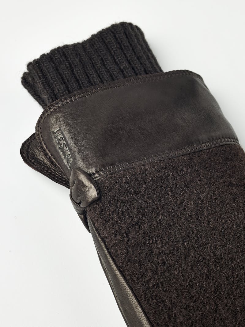 Millie Mitt in the color Espresso (2 of 5)