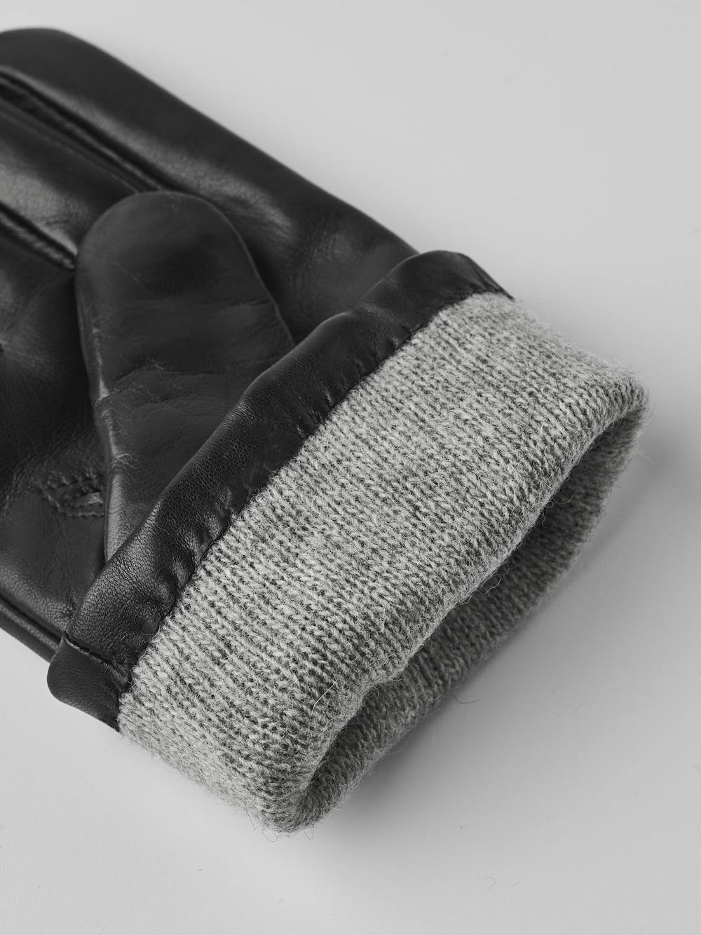 Elisa in the color Black (4 of 6)