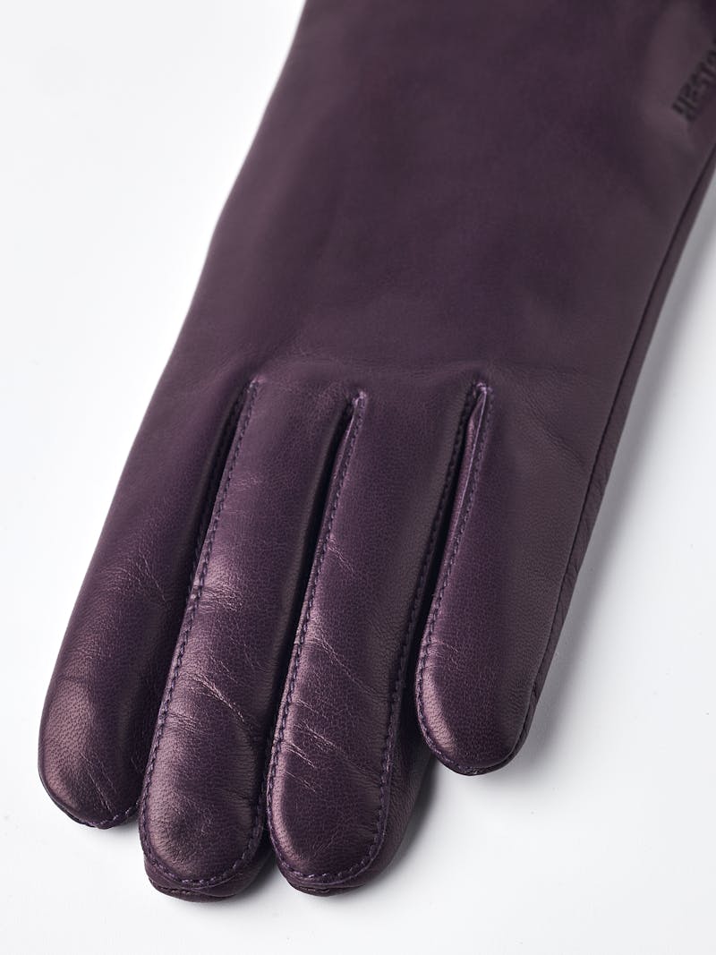Elisa in the color Dark Plum (3 of 6)