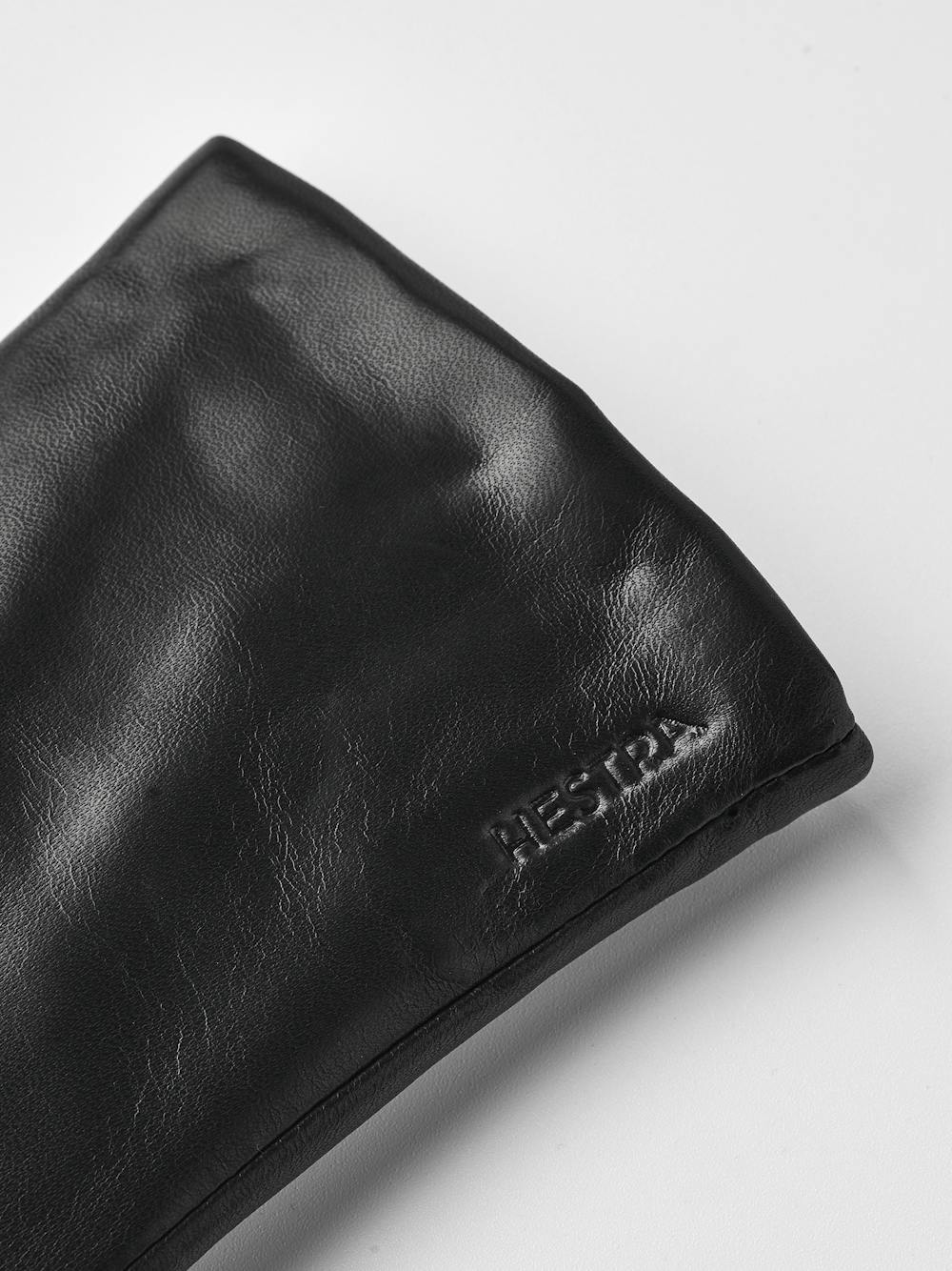 Elisa in the color Black (3 of 6)