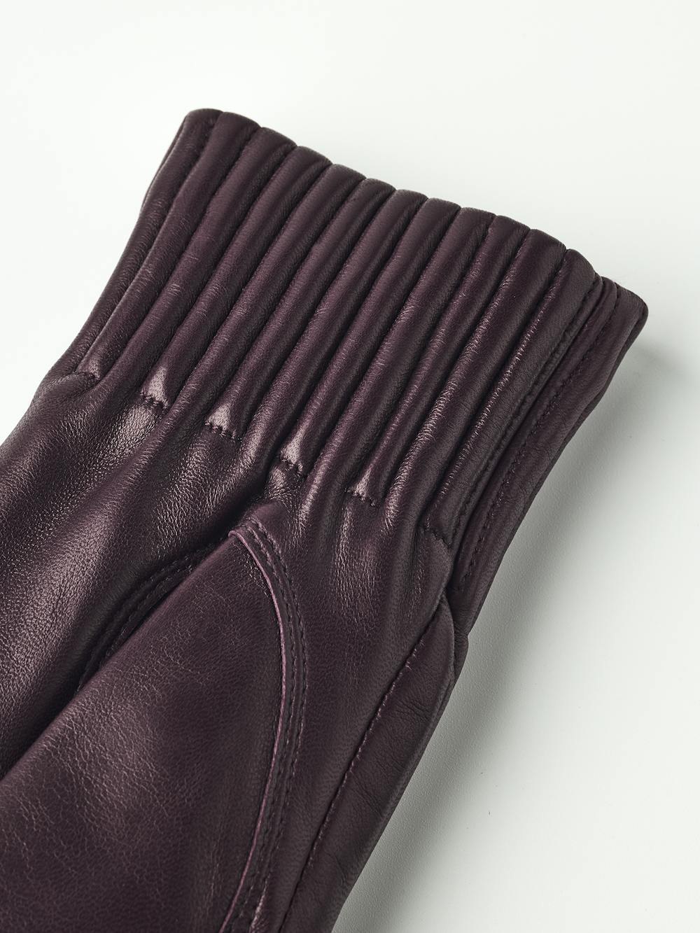 Valeria in the color Bordeaux (3 of 6)