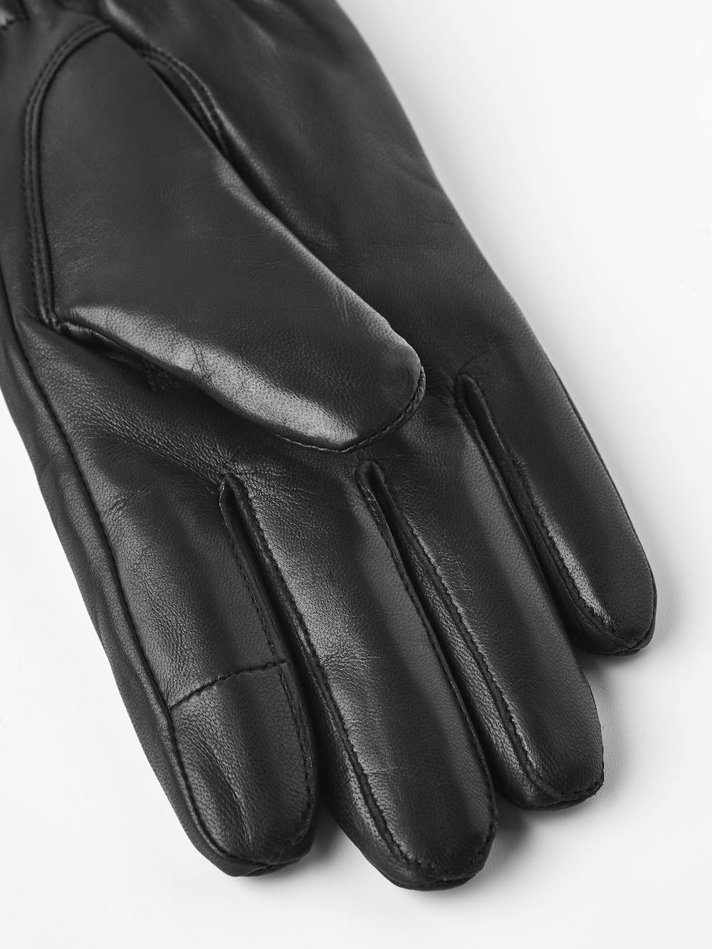 Valeria i färgen Svart (2 av 6)