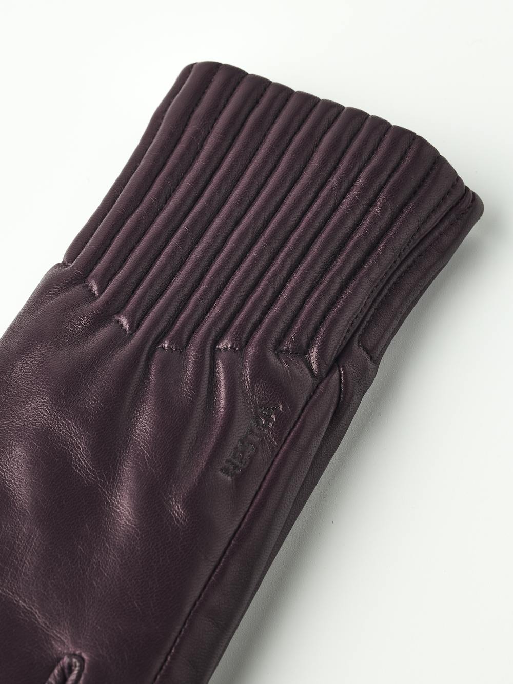 Valeria in the color Bordeaux (5 of 6)