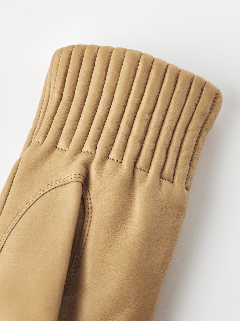 Valeria in the color Camel (5 of 6)