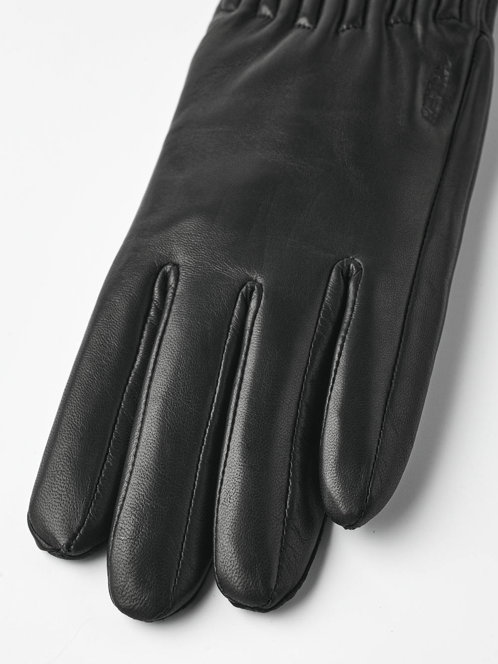 Valeria i färgen Svart (5 av 6)