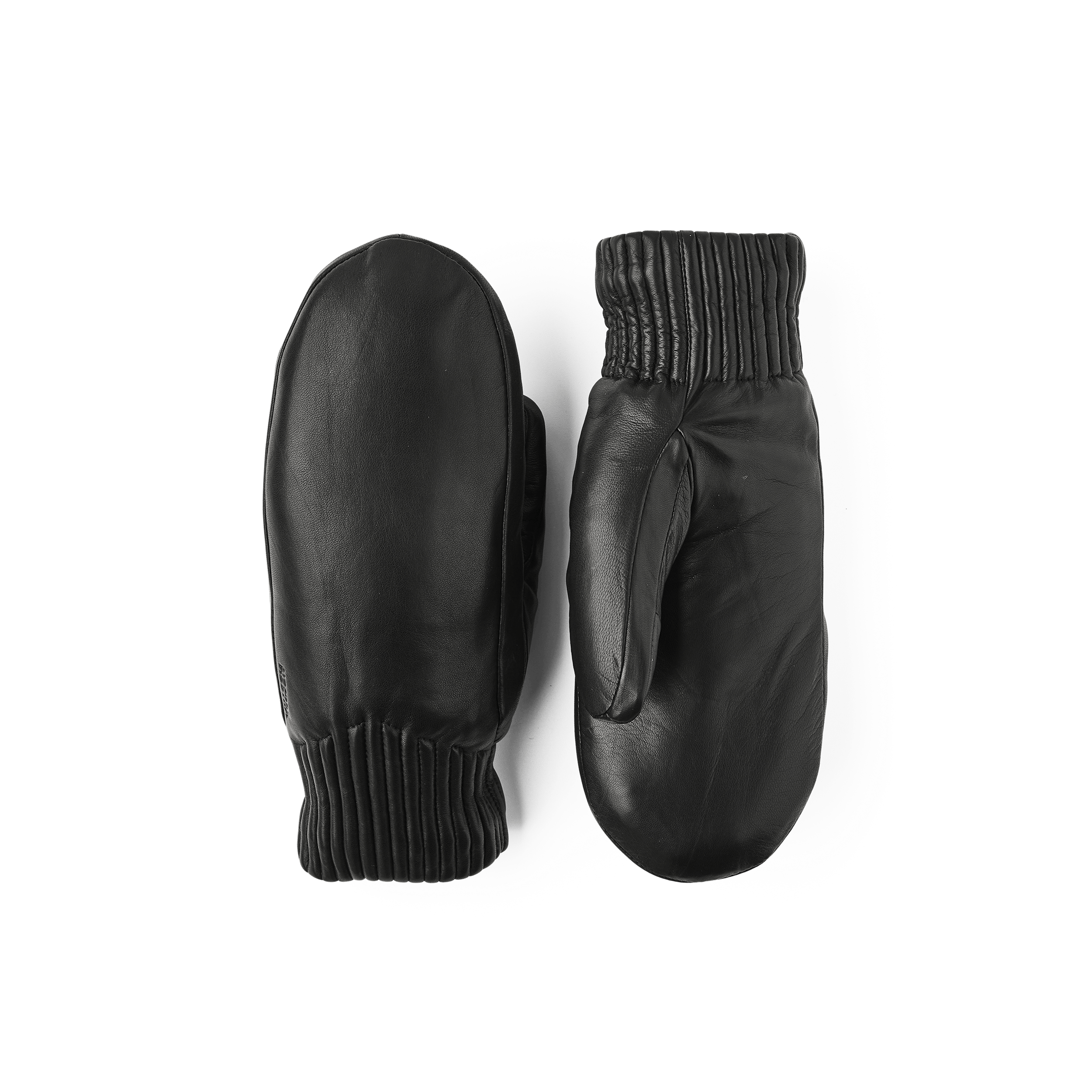 Valeria Mitt in the color Black (1 of 5)