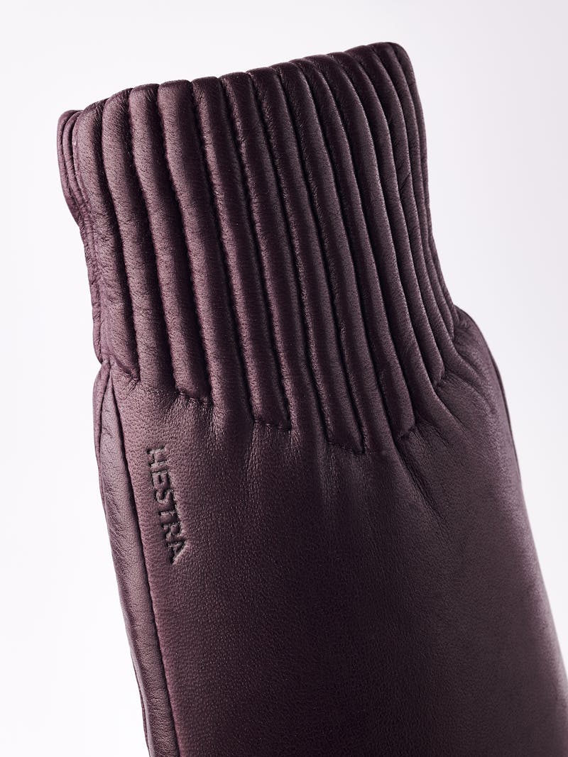 Valeria Mitt in the color Bordeaux (4 of 5)