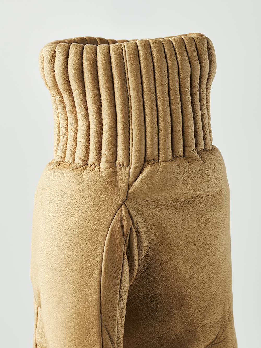 Valeria Mitt in der Farbe Kamel (2 oder 5)