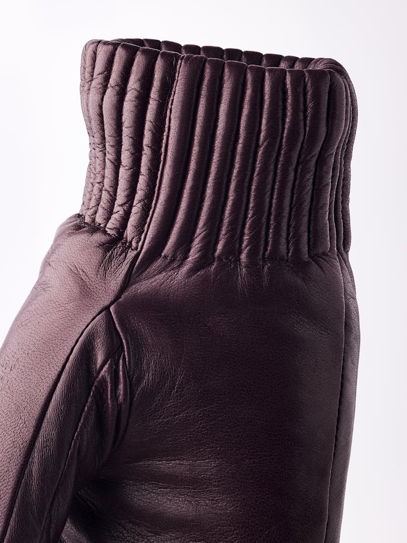 Valeria Mitt in the color Bordeaux (3 of 5)