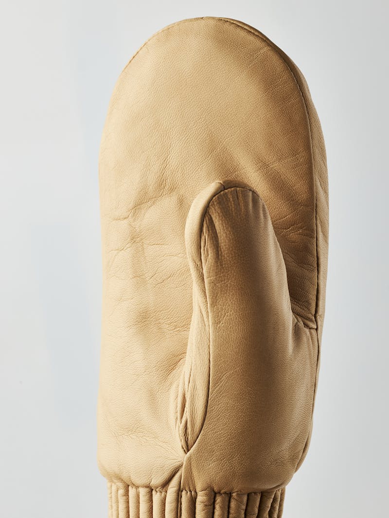 Valeria Mitt in the color Camel (4 of 5)