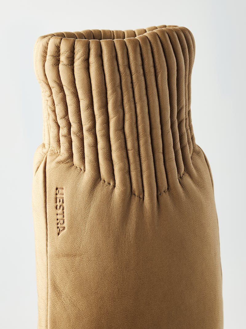 Valeria Mitt in the color Camel (5 of 5)