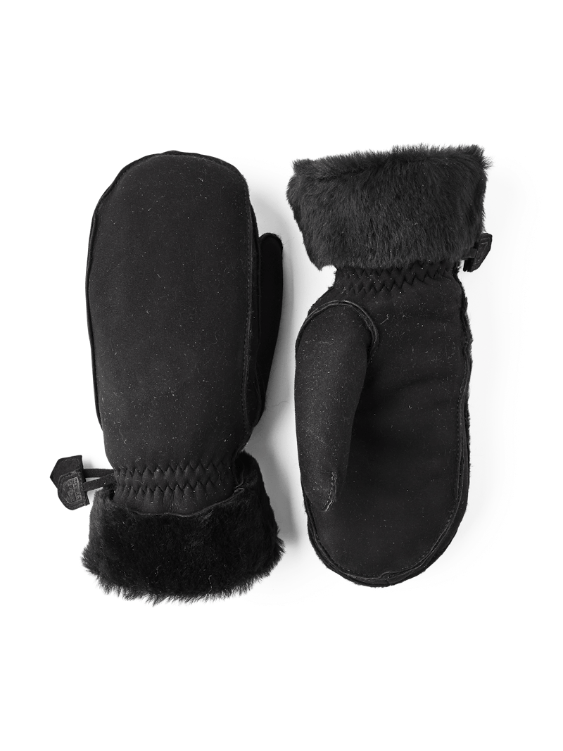 Ilona Mitt in the color Black (1 of 5)