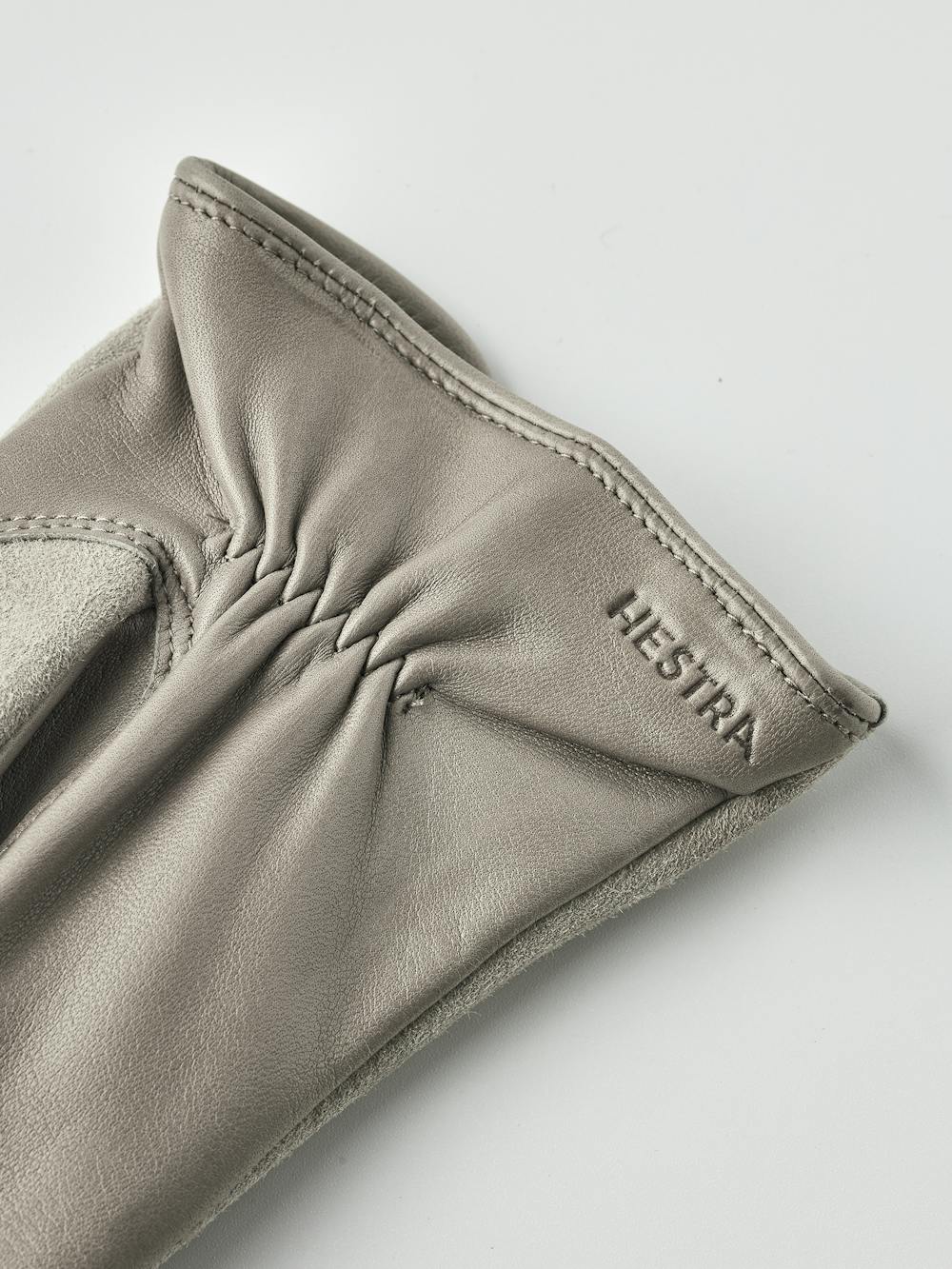 Marlene in the color Natural grey (2 of 6)