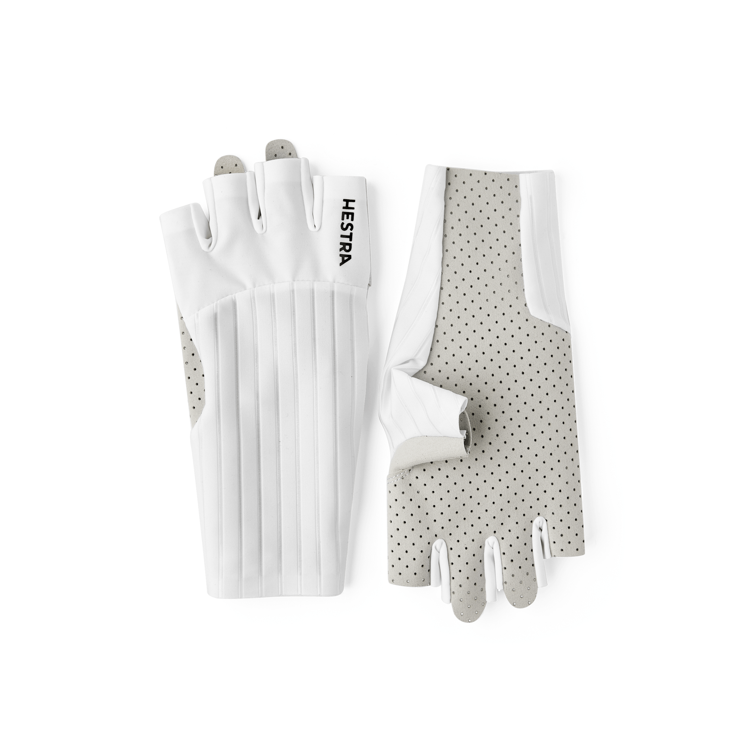 Aero Short - 5 finger in the color White (1 of 4)