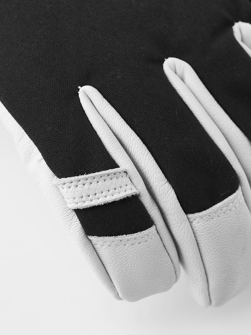 Black ski glove with white goat leather palm
(10 of 12)