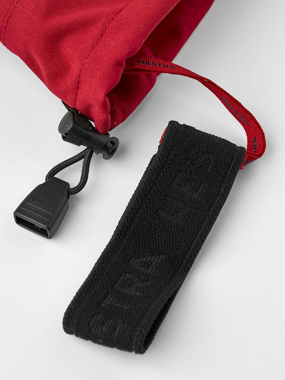 Red ski glove with white goat leather palm
(6 of 7)