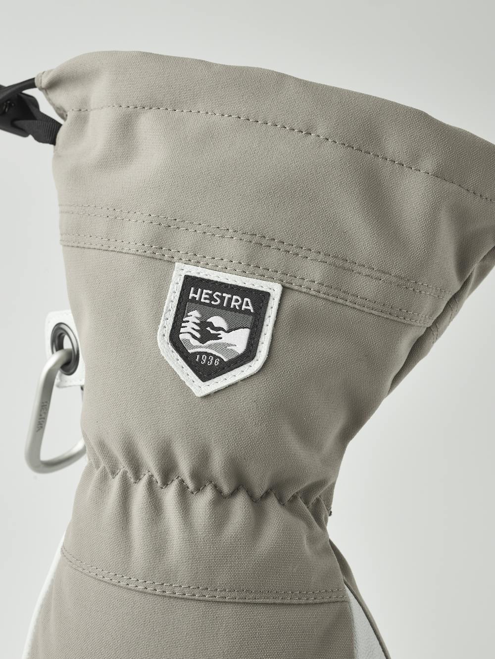 Army Leather Heli Ski 5-finger in the color Khaki (6 of 7)